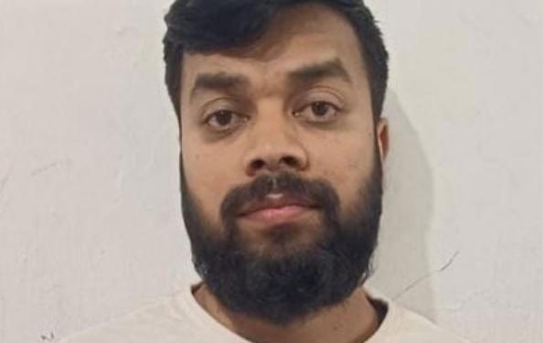 മദ്യം നികുതി വെട്ടിച്ച് കടത്താൻ ശ്രമിച്ച ബാംഗ്ലൂർ സ്വദേശി പിടിയിൽ