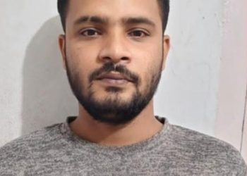 കാറിൽ തിരകളും മാരകായുധങ്ങളും കടത്തിയ സംഭവത്തിൽ ഒരാളെ കൂടി പിടിയിൽ