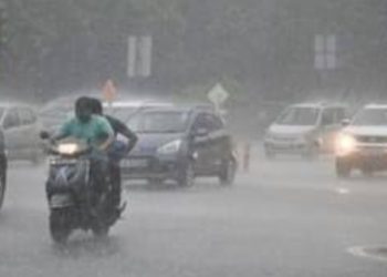 അതിശക്തമായ മഴയ്ക്ക് സാധ്യത; പ്രത്യേക നിർദ്ദേശം പുറപ്പെടുവിച്ചു