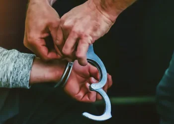 കഞ്ചാവുമായി പിടിക്കപ്പെട്ടു; ഫോണിൽ പീഡന ദൃശ്യങ്ങൾ, ഇര അഞ്ചു വയസ്സുകാരി