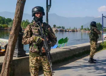 നിയന്ത്രണരേഖ കടന്ന യുവതി പാക്ക് കസ്റ്റഡിയിൽ;പോയത് ഓണ്ലൈനിലൂടെ പരിചയപ്പെട്ടയാളെ കാണാൻ