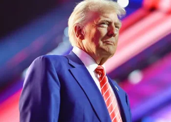 കനിഞ്ഞു നൽകി ‘ഞെട്ടിച്ച്’ യുഎഇ; പരമോന്നത ബഹുമതി നൽകി ആദരവും