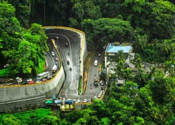 താമരശ്ശേരിചുരത്തിലെ യാത്രാ ദുരിതത്തിന് പരിഹാരം വേണം,വയനാട് ചുരം ബൈപാസ് ആക്ഷന്‍ കമ്മിറ്റി