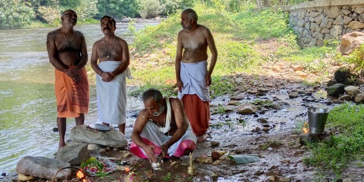 തിരുനെല്ലിയില് നിന്ന് കൊട്ടിയൂരിലേക്ക് ‘ഭൂതത്തെ’ പറഞ്ഞയച്ചു