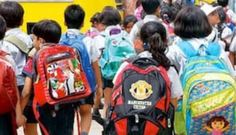 അറിവിൻറെ അക്ഷരമുറ്റത്തിലേക്ക്, സ്കൂളുകൾ ഇന്ന് തുറക്കും