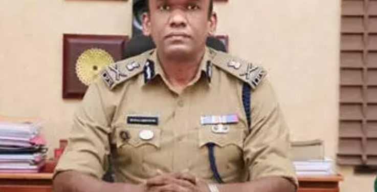 മനോജ് ഏബ്രഹാമിനെ ഡിജിപിയായി പരിഗണിക്കരുത്: ഹൈക്കോടതിയിൽ ഹർജി