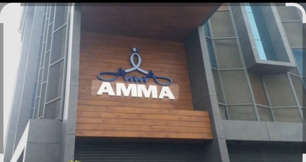 ലഹരിക്ക് പൂട്ടിടാൻ നിർമാതാക്കൾ: സിനിമാ പ്രവര്‍ത്തകർ സത്യവാങ്മൂലം നൽകണം