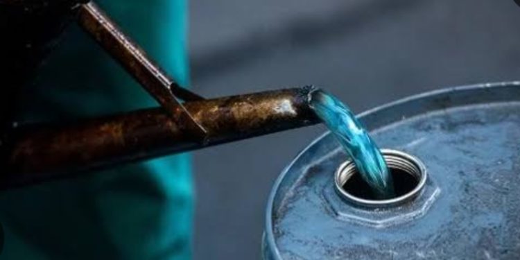 വർഷങ്ങൾ നീണ്ട കാത്തിരിപ്പിന് വിരാമം: സംസ്ഥാനത്ത് റേഷൻ മണ്ണെണ്ണ വിതരണം നാളെ മുതൽ