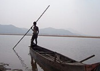 തോണി സർവീസ് നിർത്തിവയ്ക്കാൻ നിർദ്ദേശം