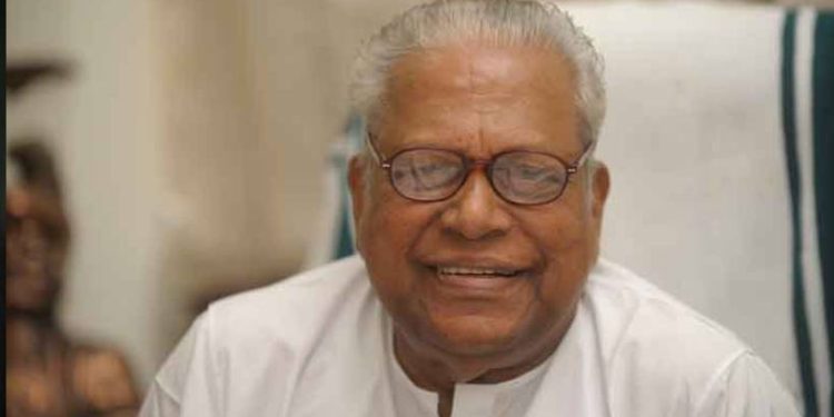 വി.എസ്.അച്യുതാനന്ദനെ ആശുപത്രിയിൽ പ്രവേശിപ്പിച്ചു