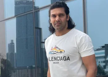 നികുതി വെട്ടിപ്പ്: ആര്യയുടെ വീട്ടിൽ ആദായ നികുതി വകുപ്പ് റെയ്ഡ്; ഹോട്ടലുകളിലും പരിശോധന