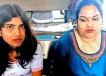 കേരളത്തിലേക്ക് ട്രിപ്പ്, പോക്കറ്റ് മണിക്കായി കഞ്ചാവ് കടത്ത്’;  2 യുവതികൾ പിടിയിൽ