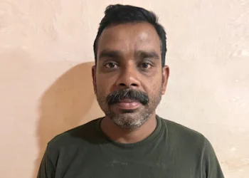 2 പെൺകുട്ടികളെ പീഡിപ്പിച്ച കേസിൽ ജാമ്യത്തിലിറങ്ങിയ ശേഷം മുങ്ങി; യുവാവ് 20 വർഷത്തിനു ശേഷം പിടിയിൽ