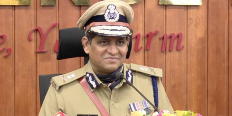സംസ്ഥാന പൊലീസ് മേധാവിയായി റവാഡ ചന്ദ്രശേഖർ ചുമതലയേറ്റു