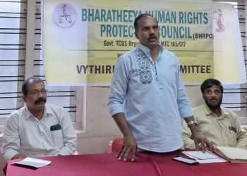 പെതു ശൗചാലയം നിർമ്മിക്കണം