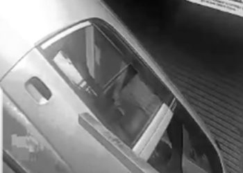 നിയന്ത്രണംവിട്ട കാർ താഴ്‌ചയിലേക്ക് മറിഞ്ഞ് അപകടം