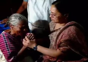 സർക്കാർ ഒപ്പമുണ്ട്, ബിന്ദുവിന്റെ വീട്ടിലെത്തി ആരോഗ്യമന്ത്രി