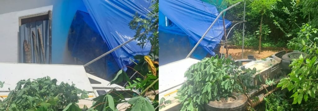 പിക്കപ് വാൻ മറിഞ്ഞു