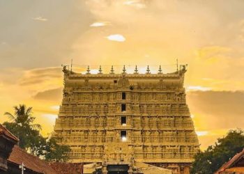 ശ്രീപത്മനാഭ സ്വാമി ക്ഷേത്രത്തിൽ സുരക്ഷാ വീഴ്ച:തോക്ക് വൃത്തിയാക്കുന്നതിനിടെയാണ് വെടിപൊട്ടി