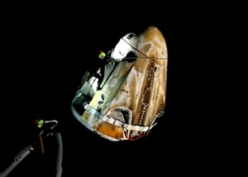 ചരിത്ര ദൗത്യം പൂർത്തിയാക്കി ശുഭാംശുവും സംഘവും; പസഫിക് സമുദ്രത്തിൽ സ്പ്ലാഷ് ഡൗൺ