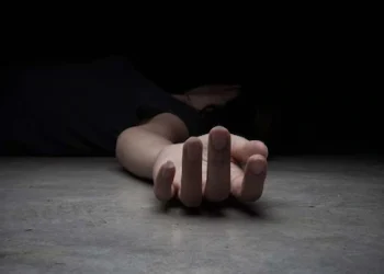 ട്യൂഷന് പോകാൻ നിർബന്ധിച്ചു; അൻപതാം നിലയിൽനിന്ന് താഴേക്ക് ചാടി ടെലിവിഷൻ താരത്തിന്റെ മകൻ, ദാരുണാന്ത്യം