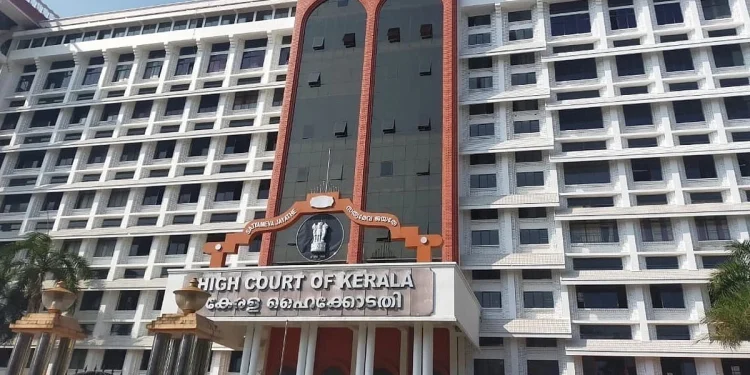 ഡ്രൈവിങ് ലൈസന്‍സ് പരീക്ഷാ പരിഷ്‌കരണം ഹൈക്കോടതി റദ്ദാക്കി