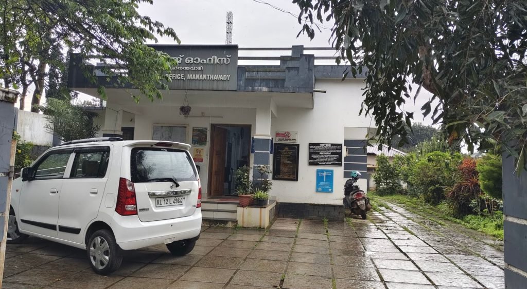 വയൽ നികത്തലിൽ നടപടിയെടുത്ത വില്ലേജ് ഓഫീസർക്ക് സ്ഥലം മാറ്റം;പിന്നാലെ ഭീഷണി,ഫോൺ സംഭാഷണം പുറത്ത്