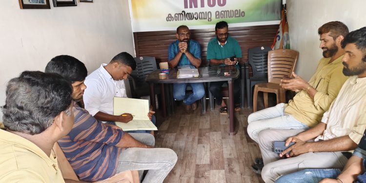 ഐഎൻടിയുസി ഓട്ടോ ടാക്സി കമ്പളക്കാട് യൂണിറ്റ് സമ്മേളനവും, ഭാരവാഹി തെരഞ്ഞെടുപ്പും നടത്തി