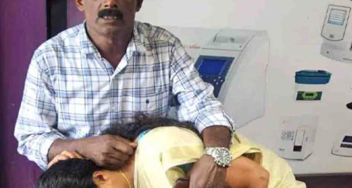 കുഴഞ്ഞ് വീണ വീട്ടമ്മയ്ക്ക് ചികിത്സ നൽകിയില്ലെന്ന് പരാതി