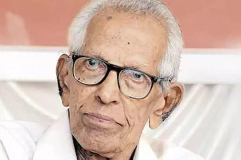 പ്രൊഫ. എം.കെ സാനു അന്തരിച്ചു