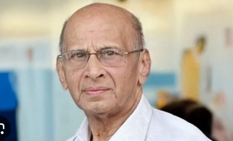 ഡോ.എ.കെ രൈരു ഗോപാൽ അന്തരിച്ചു