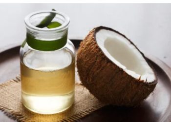 ഓണത്തിനു സബ്‌സിഡി നിരക്കില്‍ രണ്ടു ലീറ്റര്‍ വെളിച്ചെണ്ണ; വില ഇനിയും കുറയുമെന്ന് മന്ത്രി