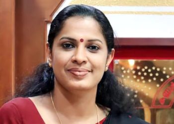 ദിവ്യയ്ക്കെതിരായ അഴിമതി ആരോപണം: 6 മാസമായിട്ടും പരാതിക്കാരന്റെ മൊഴി എടുത്തില്ല; വിശദീകരണം തേടി ഹൈക്കോടതി