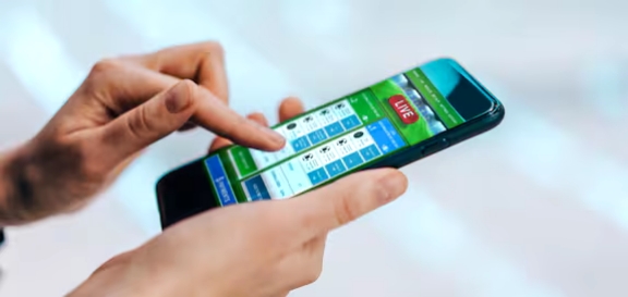 ഓൺലൈൻ മണി ഗെയിമുകൾക്ക് നിരോധനം: വൻകിട കമ്പനികൾ പൂട്ടിത്തുടങ്ങി