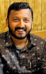 ‘വസ്ത്രം മാറുന്നതു പോലെ പ്രണയം മാറുന്നു, ഒരു മൊബൈലി‍ൽ ഒരുപാട് കാമുകി കാമുകന്മാർ’: വൈറലായി രാഹുലിന്റെ പഴയ ലേഖനം