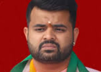 വീട്ടുജോലിക്കാരിയെ പീഡിപ്പിച്ച കേസ്; പ്രജ്വൽ രേവണ്ണയ്ക്ക് ജീവപര്യന്തം