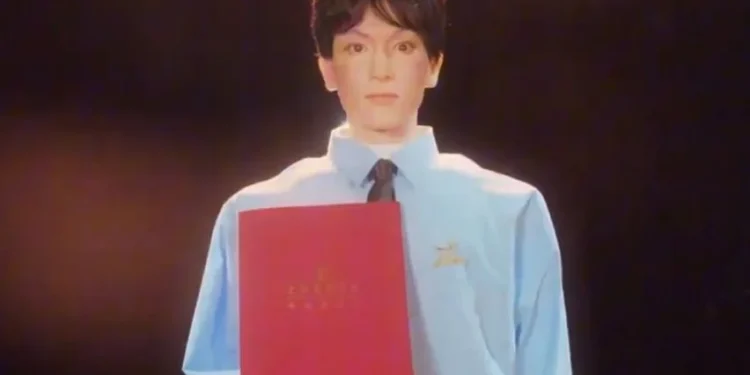 കോളേജ് കുമാരൻ റോബോട്ട്; പിഎച്ച്ഡി വിദ്യാര്‍ത്ഥിയായി എഐ റോബോട്ട്