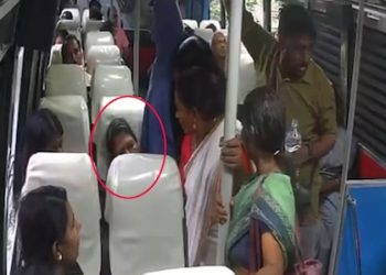 യാത്രയ്ക്കിടെ ദേഹാസ്വാസ്ഥ്യം; ബസിൽ കുഴഞ്ഞുവീണ് സ്ത്രീ മരിച്ചു