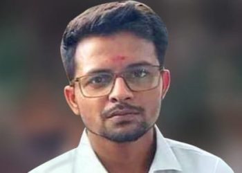 എക്‌സ്‌ഹോസ്റ്റ് ഫാനിന്റെ ദ്വാരത്തിലൂടെ ബലാത്സംഗ ദൃശ്യങ്ങൾ പകർത്തി, വിദ്യാർഥിനിയെ ഭീഷണിപ്പെടുത്തി: കുറ്റപത്രം