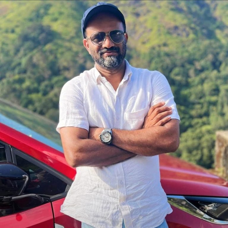 നിയമസഭയിലെ ഓണാഘോഷം; നൃത്തപരിപാടിക്കിടെ ജീവനക്കാരന്‍ കുഴഞ്ഞുവീണു മരിച്ചു