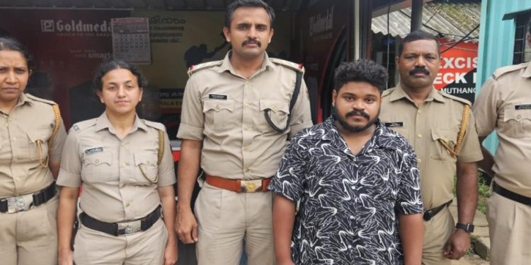 കഞ്ചാവുമായി യുവാവ് പിടിയിൽ