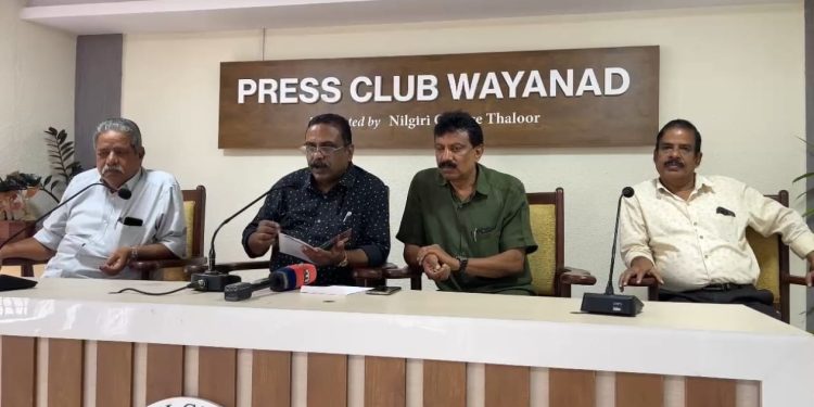 പത്മപ്രഭാപുരസ്കാര സമർപ്പണം 27-ന് ആലങ്കോട് ലീലാകൃഷ്ണന് വി. മധുസൂദനൻ നായർ സമ്മാനിക്കും