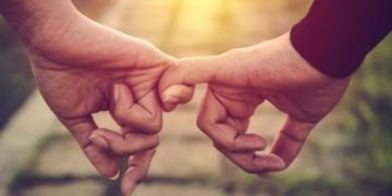 17കാരനുമായി നാടുവിട്ടു, വാട്സാപ് സന്ദേശം പിന്തുടർന്ന് പൊലീസ്; 27കാരി അറസ്റ്റിൽ