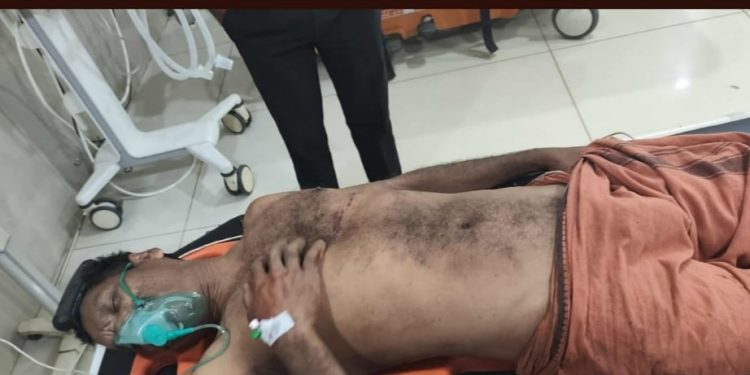 കാട്ടാനയുടെ ആക്രമണത്തിൽ മധ്യവയസ്കന് പരിക്ക്