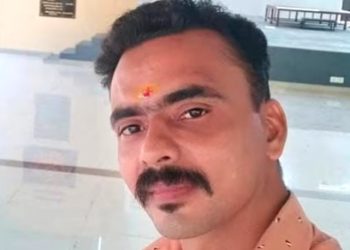 മദ്യലഹരിയിൽ തർക്കം: മകനെ പിതാവ് വെട്ടിക്കൊലപ്പെടുത്തി, അന്വേഷണം