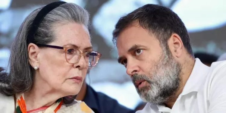 രാഹുൽ ഗാന്ധിയും സോണിയ ഗാന്ധിയും ഇന്ന് വയനാട്ടിൽ