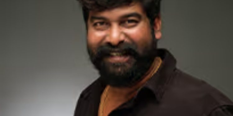 ഷൂട്ടിങ്ങിനിടയിൽ ജീപ്പ് മറിഞ്ഞു; നടൻ ജോജു ജോർജിനു പരുക്ക്