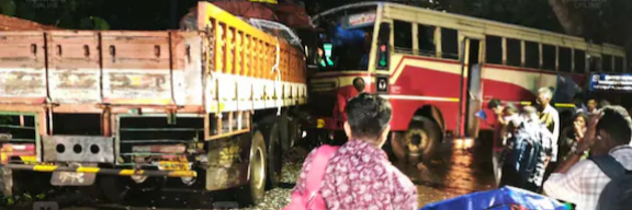 കെഎസ്ആർടിസി ബസ്സും ലോറിയും കൂട്ടിയിടിച്ചു; ഇരുപതോളം പേർക്ക് പരുക്ക്