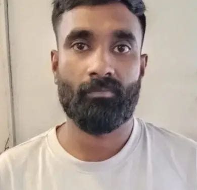 പ്രണയം നടിച്ച്‌ 15കാരിയെ ലൈംഗികമായി പീഡിപ്പിച്ചു; ടാക്സി ഡ്രൈവര്‍ അറസ്റ്റില്‍