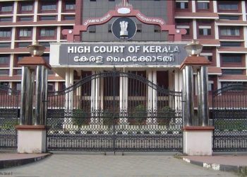 മുണ്ടക്കൈ ദുരന്തം: വായ്പ എഴുതിത്തള്ളുന്നതിൽ കേന്ദ്ര നിലപാട് നിർണായകം; ഹൈക്കോടതി കേസ് ഇന്ന് പരിഗണിക്കും